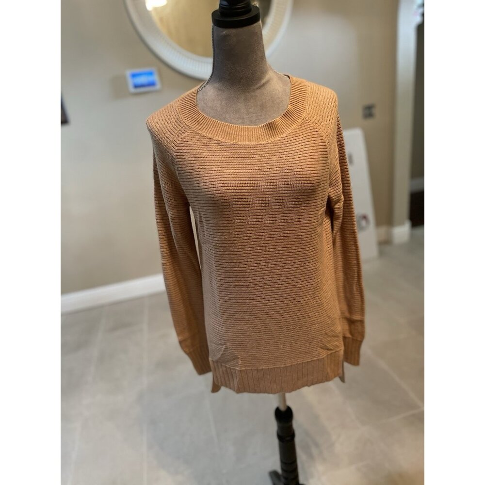 Old Navy Women Brown Pullover Boat Neck Tunic Sweater Size S. Pre-Owned.